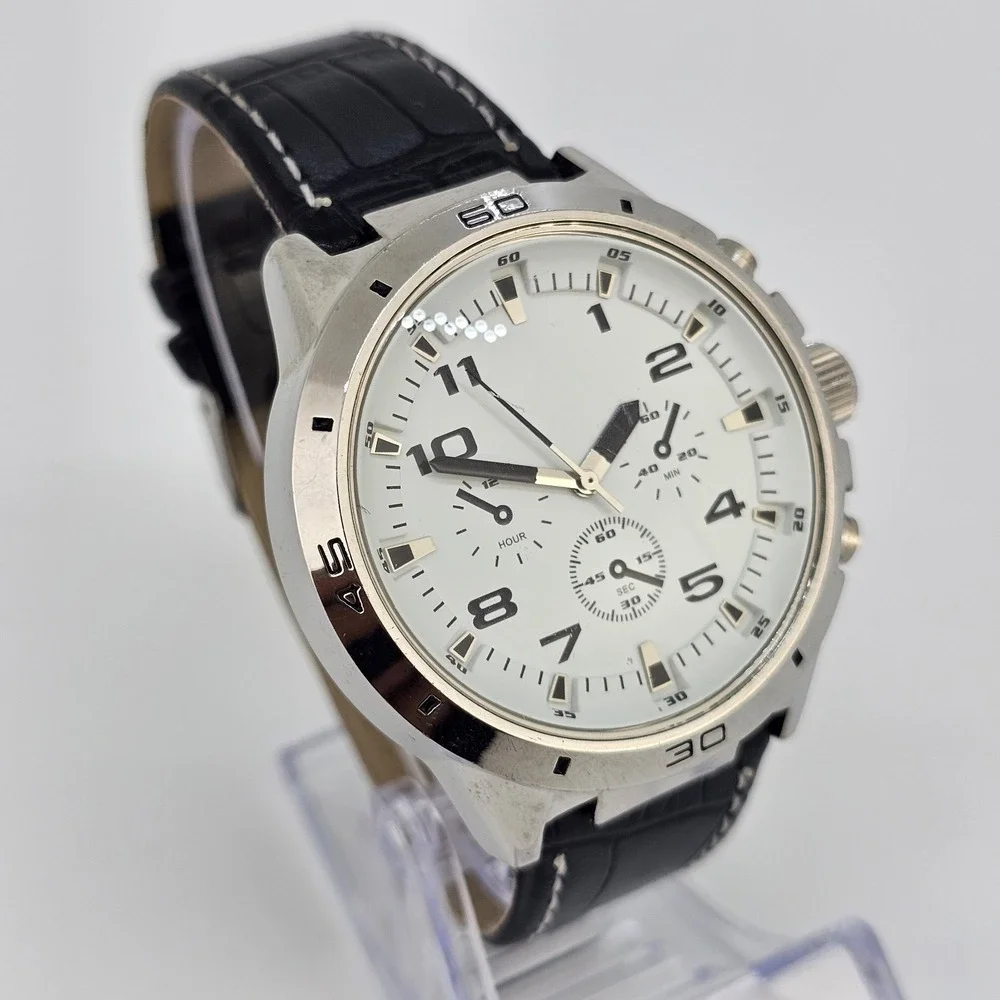 Men's Watch 44MM White Dial NEW Black Faux Leather Bands New‎ Battery